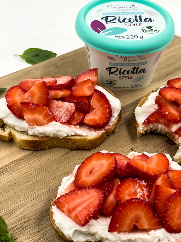 Introducing the Plant-Based Strawberry Ricotta Toast: A Burst of Freshness and Delight