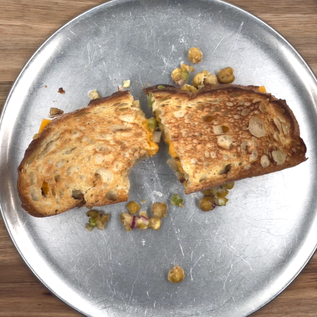 Chickpea Cheddar Sandwich: The Plant-Based Protein Punch!